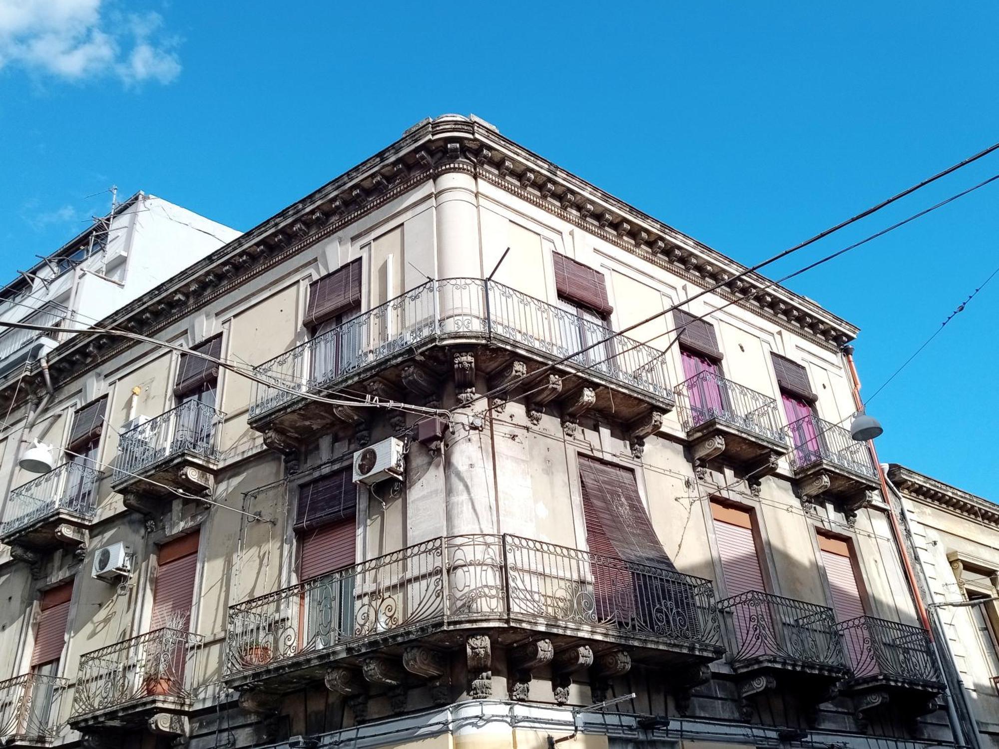 卡塔尼亚Medinat House公寓 外观 照片